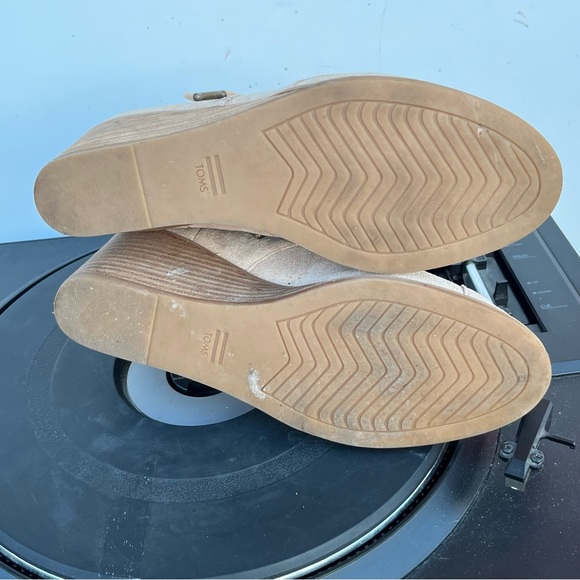 TOMS Beige Suede Wedge Booties - Picture 4 of 11